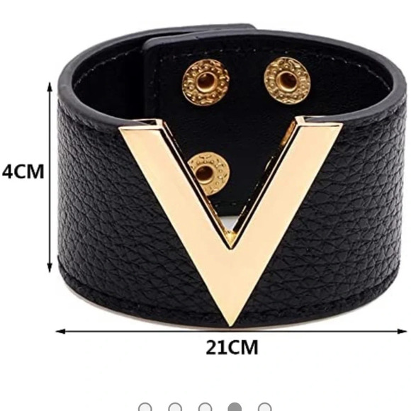 Luxury Croc Faux Leather Fashion V Cuff bracelet - Picture 3 of 10